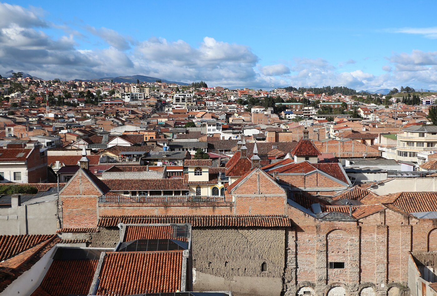 Cuenca Ecuador and USD budget planning